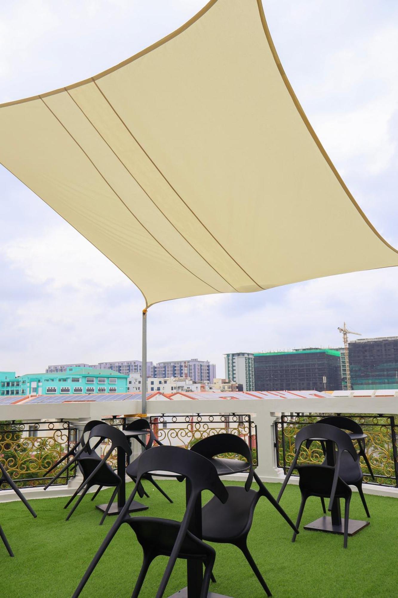Starry View Hotel Hulhumale Bagian luar foto